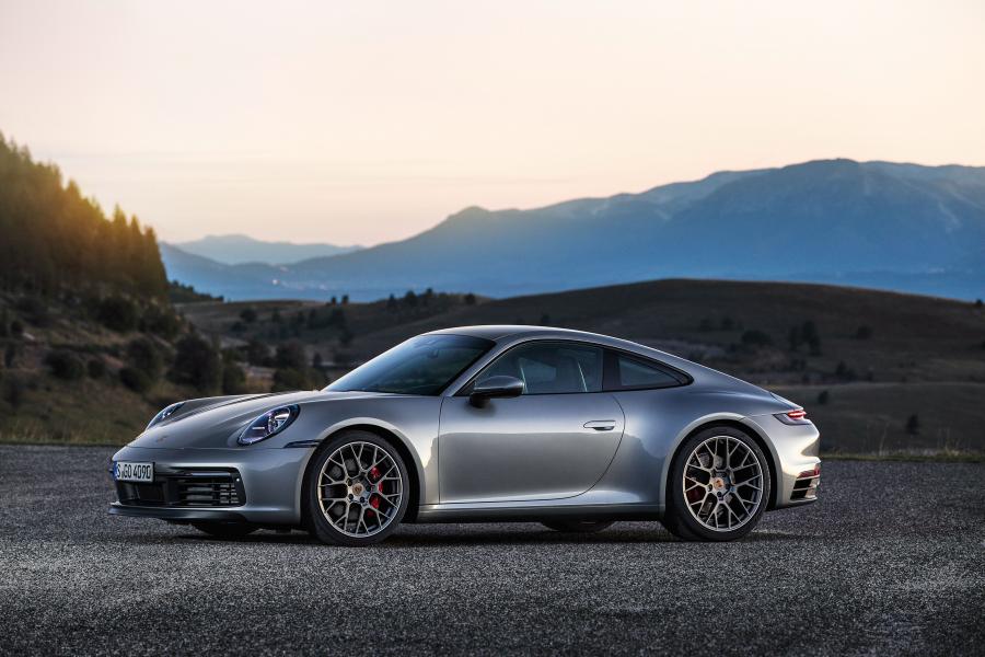  Porsche 911 Carrera 4S (992) 2019 года  (WW) (фото 3 из 60)